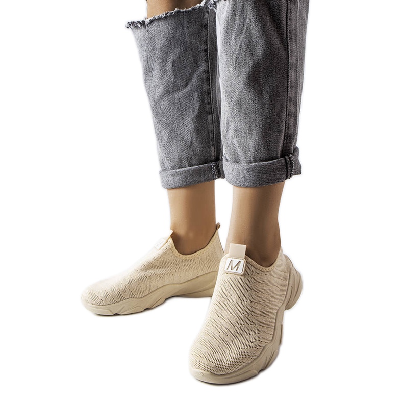 Sneaker in tessuto beige di Aaron