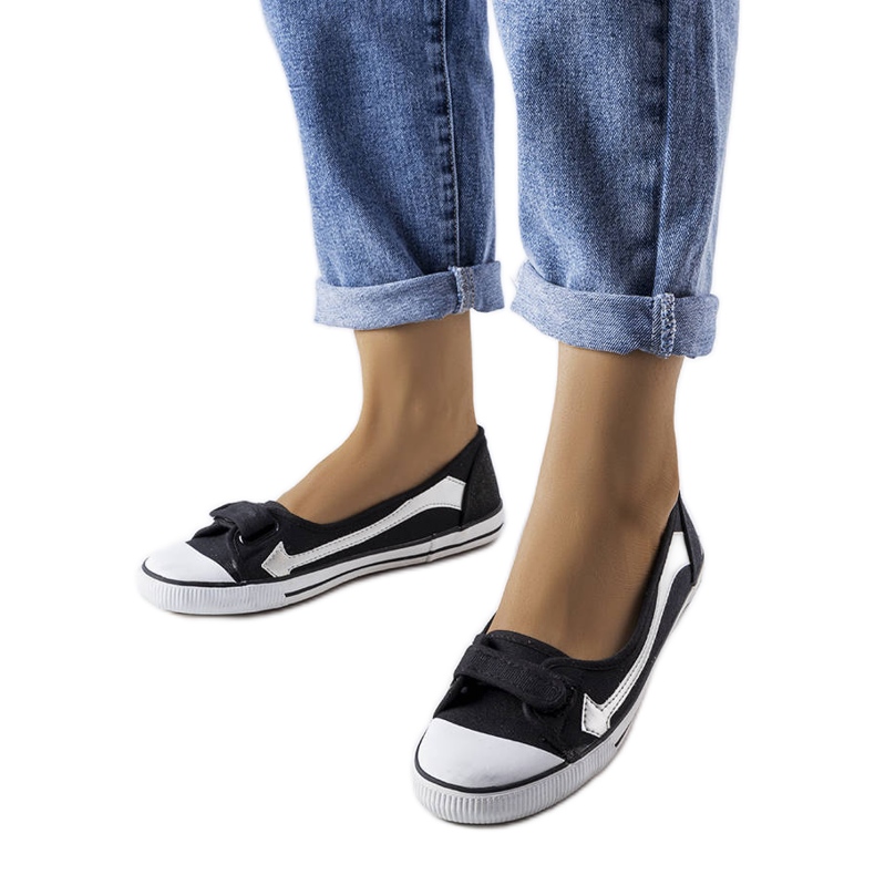 Sneaker in tessuto nero di Winifred
