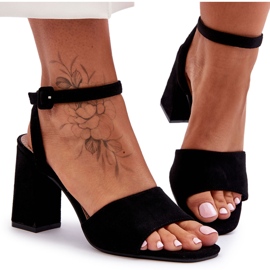 Sandali Harriet in camoscio nero con tacco alto