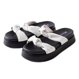Sandali bianchi Katelin con plateau bianco