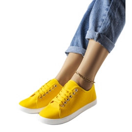 Sneaker in tessuto giallo di Nampa