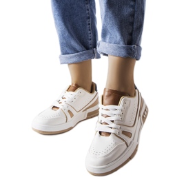 Sneakers bianche con inserti beige di Willson bianca
