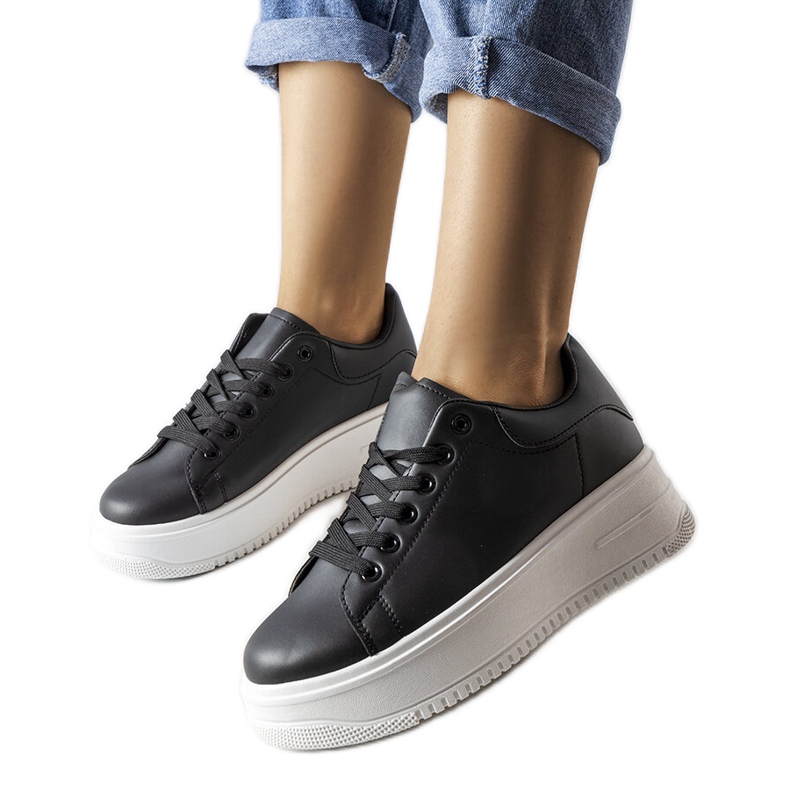 Sneakers nere con plateau Holante nero
