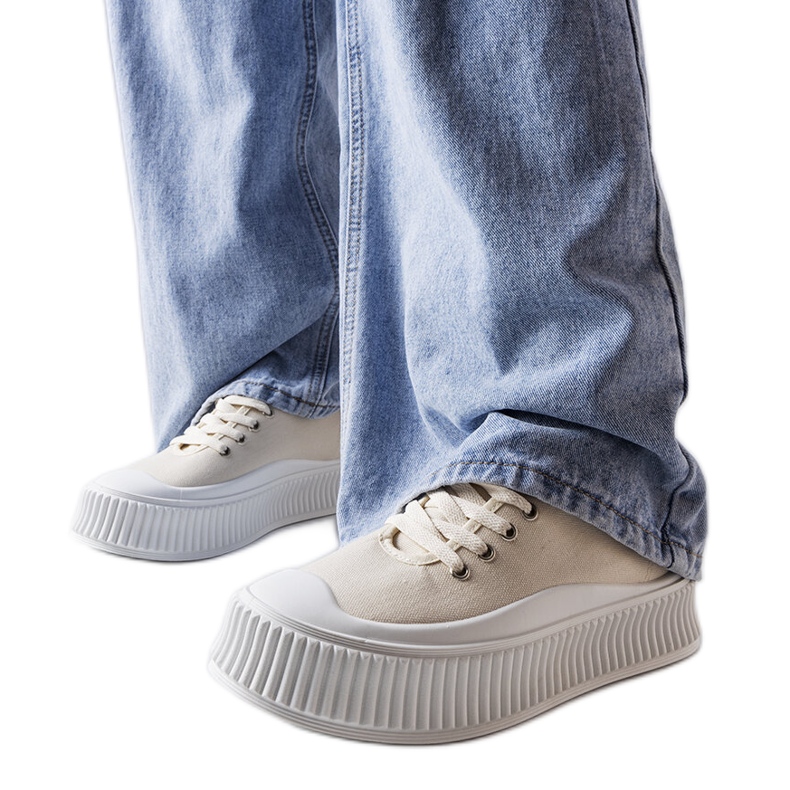 Sneaker beige con suola spessa di Wallace