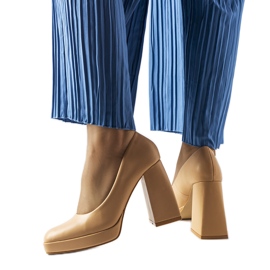 Décolleté beige con tacco alto di Mailly