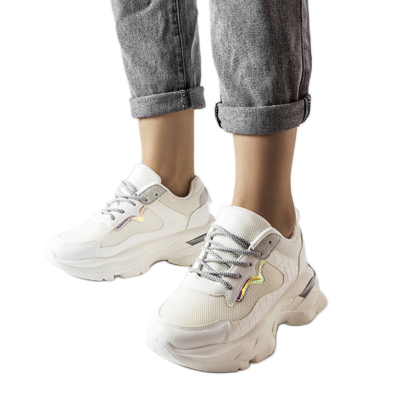 Sneakers bianche decorate con glitter di Beatrice bianca