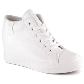Sneakers con zeppa da donna isolata bianca Big Star MM274002 bianco