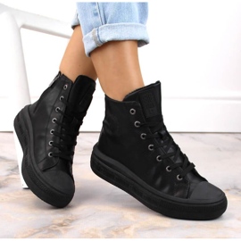 Sneaker isolata con lacci Big Star W INT1902B nera nero