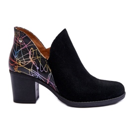Stivali in pelle da donna con tacco Maciejka 04492-99 Nero