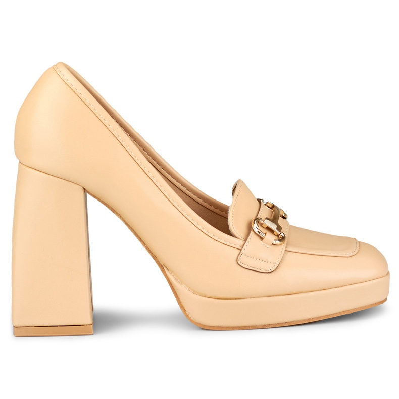 Mocassini beige con tacco alto comodo