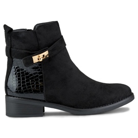 Eleganti stivali da donna con suola piatta nero