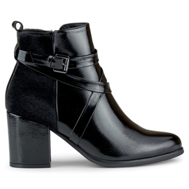 Eleganti stivali da donna neri con chiusura decorativa nero
