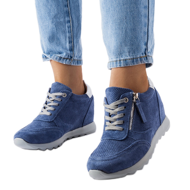 Inna Sneakers con zeppa in pelle scamosciata blu di Raite