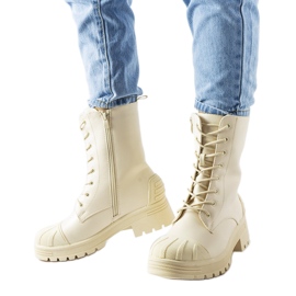 Stivali beige chiaro con suola più spessa di Manara