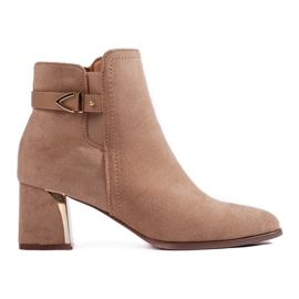 Stivali da donna in pelle scamosciata beige di Shelovet
