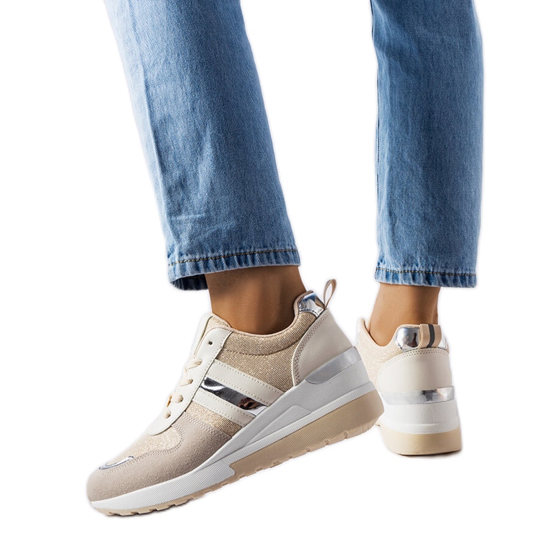 Inna Sneakers con zeppa beige e argento di Titusville