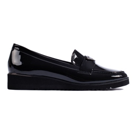 Scarpe con zeppa bassa in vernice nera di Shelovet nero