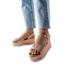 Sandali con plateau traforati rosa di Stockton