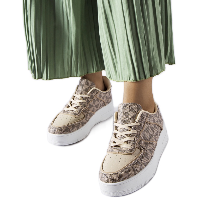 Inna Sneakers beige decorate con il monogramma Sands