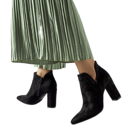 Stivaletti Cammoro in camoscio nero