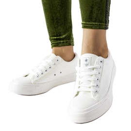 NEWS Sneaker Mushirah classiche bianche bianco