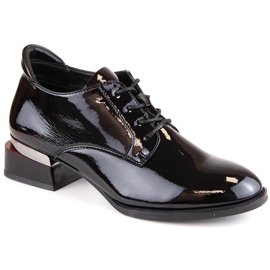Scarpe stringate da donna in vernice nera con tacco alto.Vinceza nero