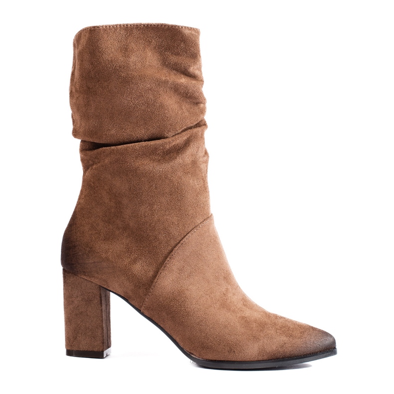 Stivaletti eleganti in pelle scamosciata beige di Vinceza