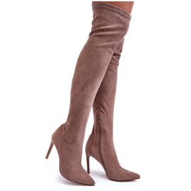 Stivali sopra il ginocchio in pelle scamosciata beige con tacco alto