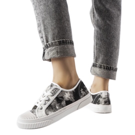 Sneaker Clavet nere slavate bianco