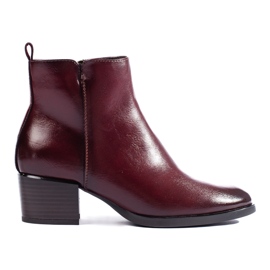 Stivaletti bordeaux con un comodo tacco alto di Vinceza rosso