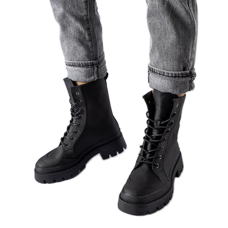 Inna Sneakers nere con finitura Thiery opaca nero