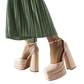 Décolleté Romines beige con tacco alto