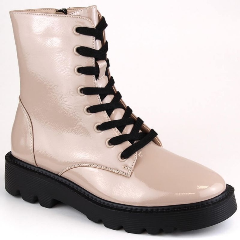 Stivaletti isolanti in vernice beige Vinceza W JAN240