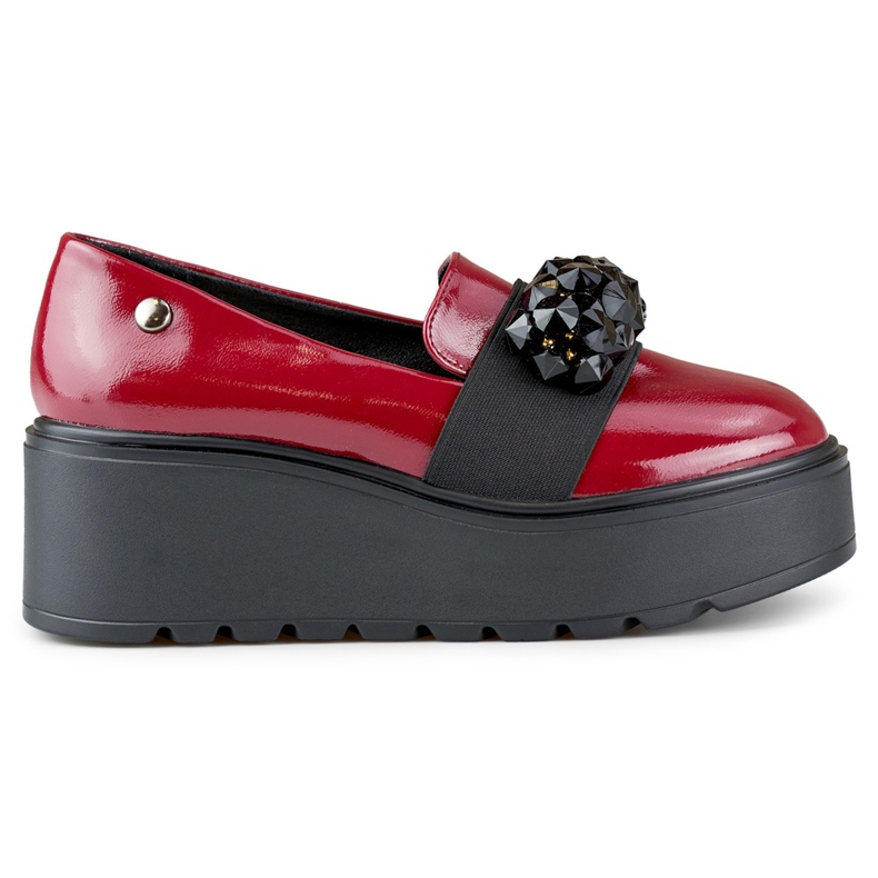 Scarpe da donna in vernice rossa su piattaforma rosso
