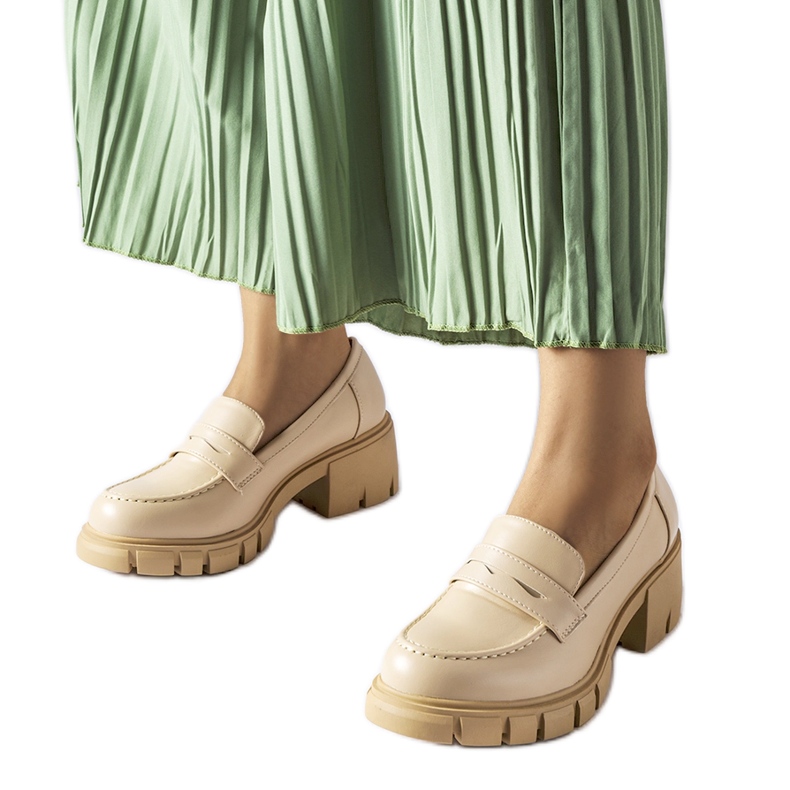 Mocassini classici beige con blocco Dina