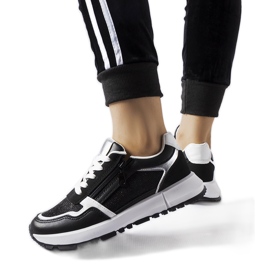 Sneakers Camuzzoni nere decorative nero