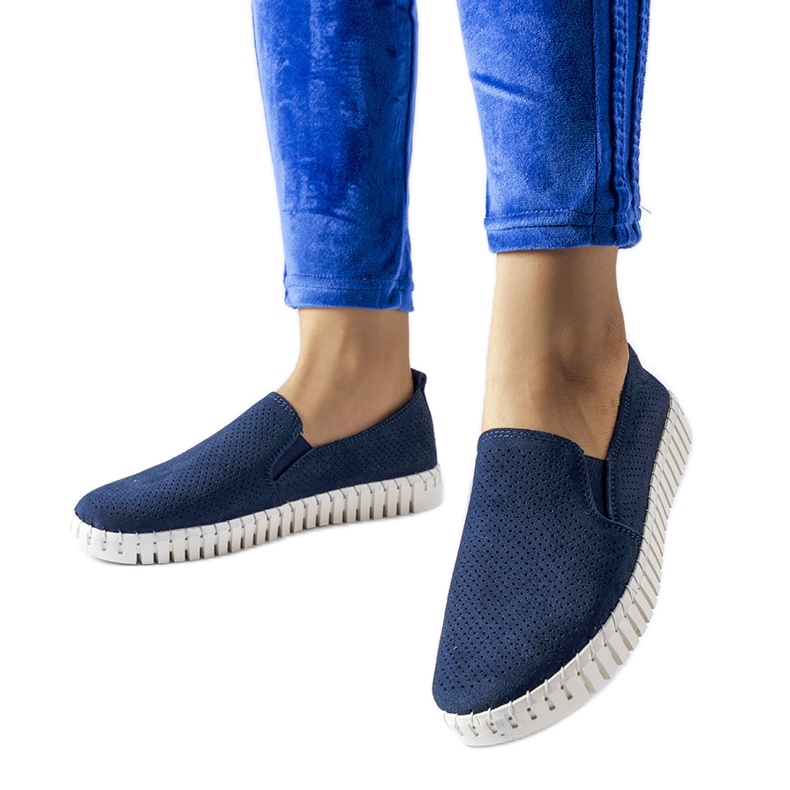 Sneakers traforate blu navy di Madiha