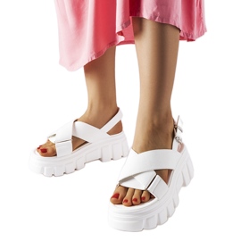 Sandali bianchi eleganti con plateau Torriana bianco