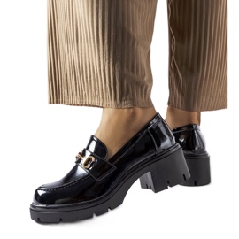 Scarpe col tacco Fabrizio in vernice nera nero