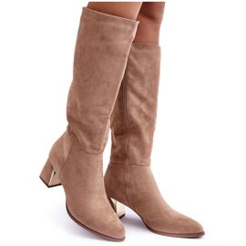 Stivali con tacco alto in pelle scamosciata beige Inatris