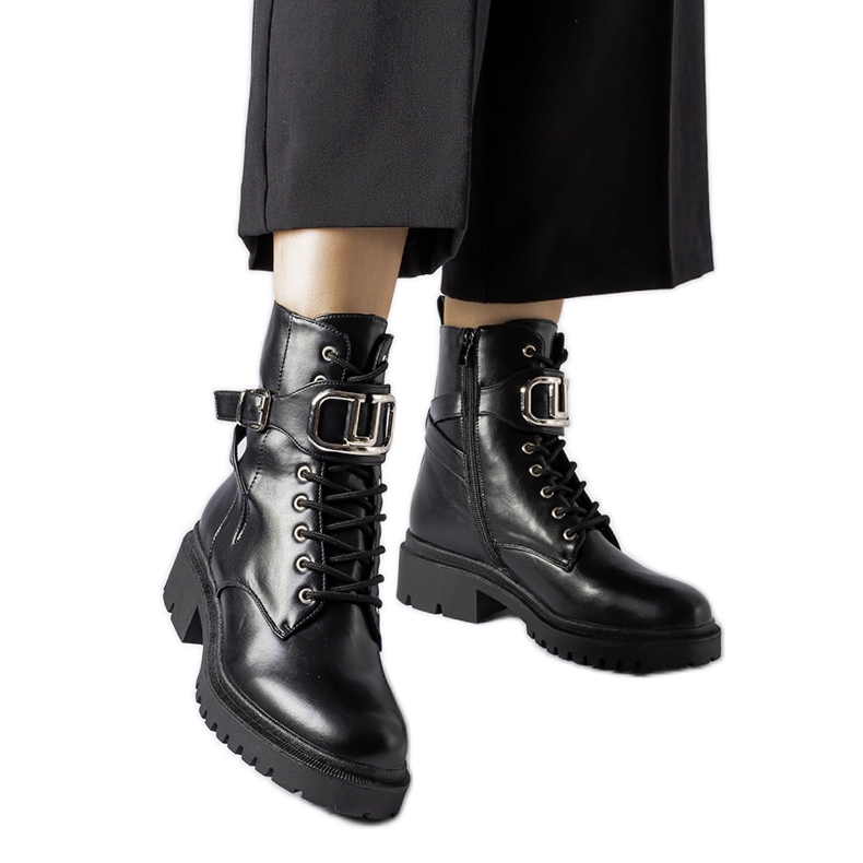 Stivaletti classici neri con fibbia Capistrano nero