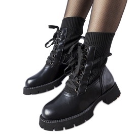 Sneakers nere traforate di Portico nero