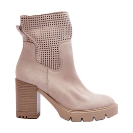 Lewski Shoes Stivali da donna in pelle scamosciata traforata con tacco alto beige chiaro Lewski 3386