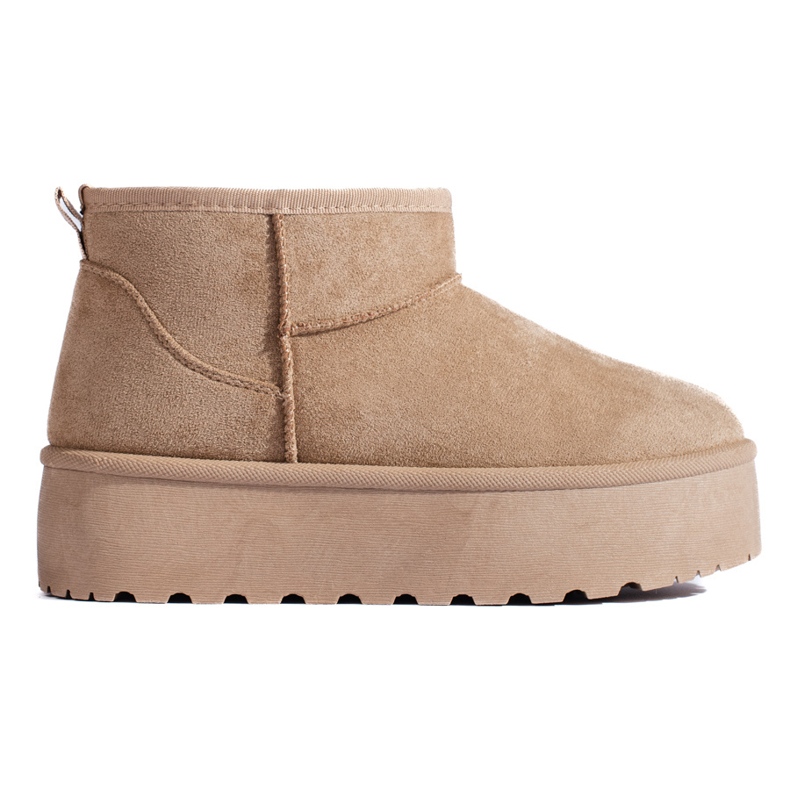 Scarponi da neve corti beige sulla piattaforma Shelovet