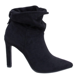 Yvonne Stivaletti con tacco alto in camoscio nero