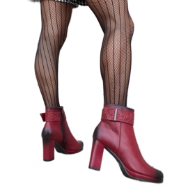 Stivaletti rossi con cinturino decorativo Creil rosso