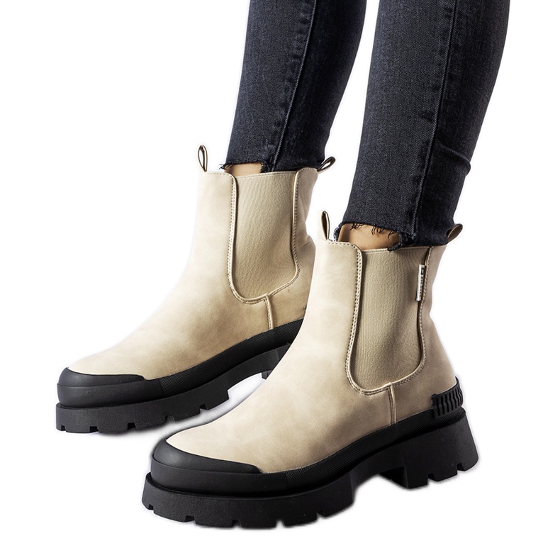 Stivali in eco-camoscio beige e nero Big Star MM274322