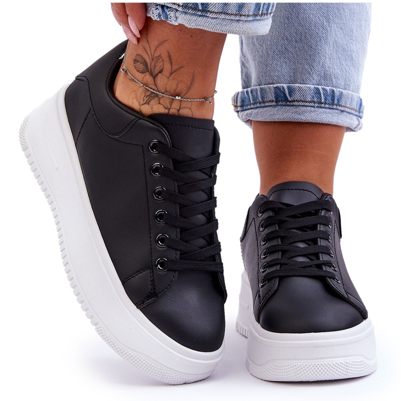 Scarpe sportive classiche da donna in bianco e nero