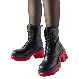 Scarpe isolanti nere con tacco rosso Costo nero