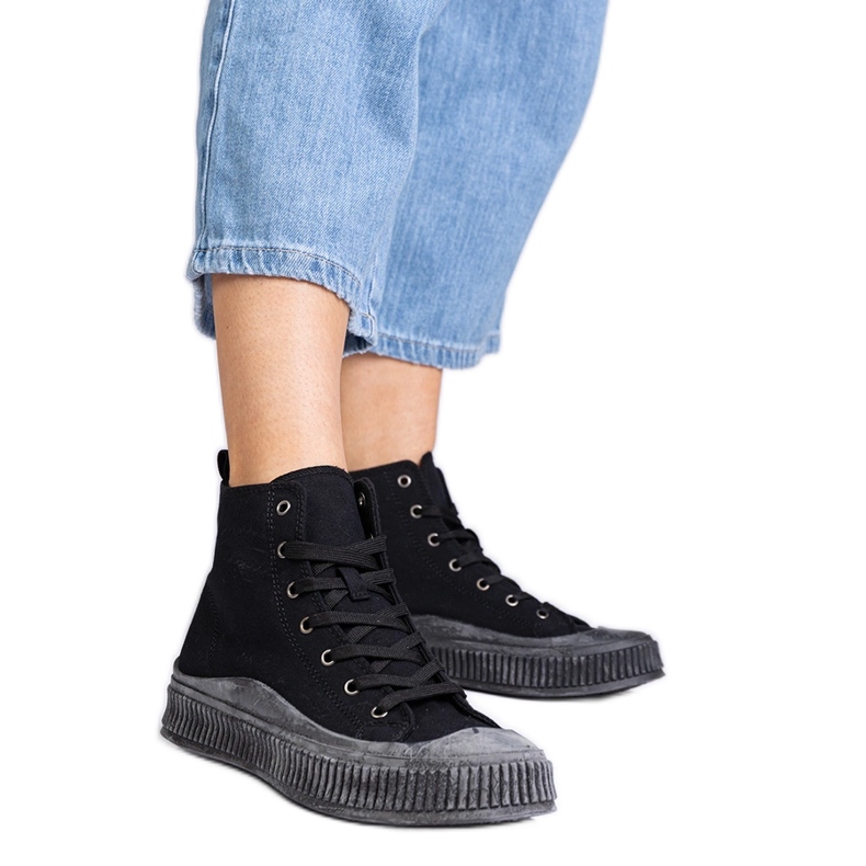 Sneakers alte nere con plateau di Guerrino nero